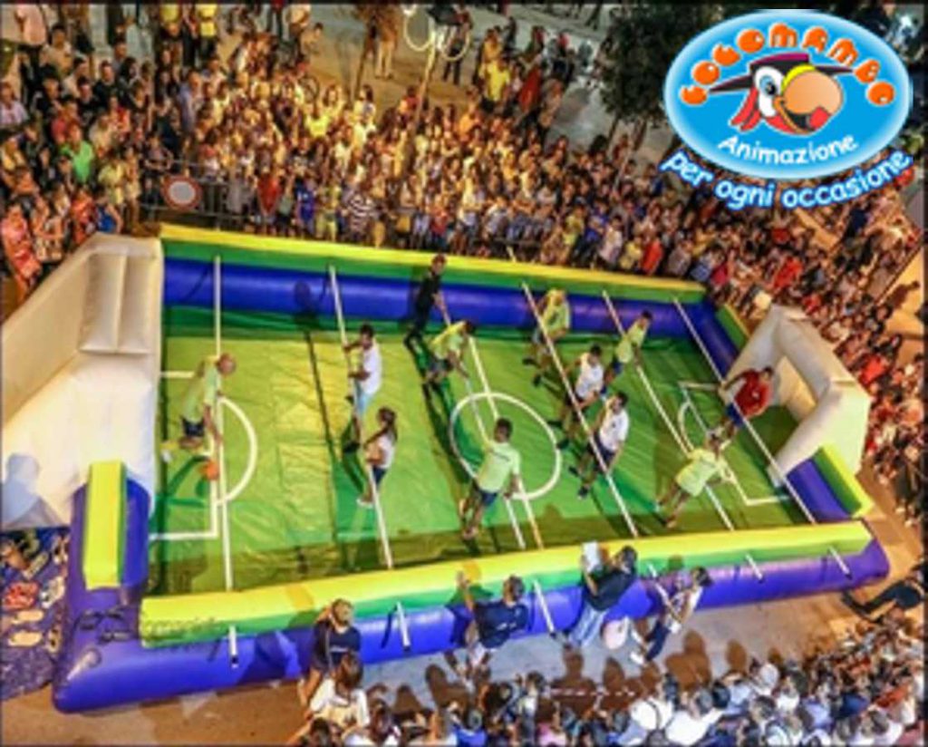 gonfiabile Calcio Balilla umano