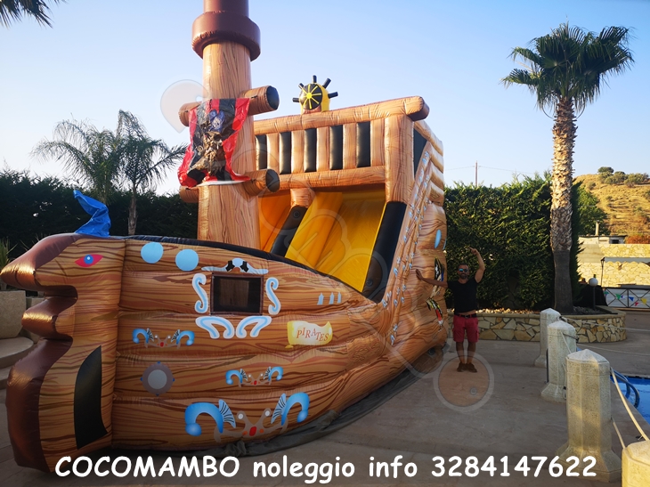 Noleggio Galeone gonfiabile
