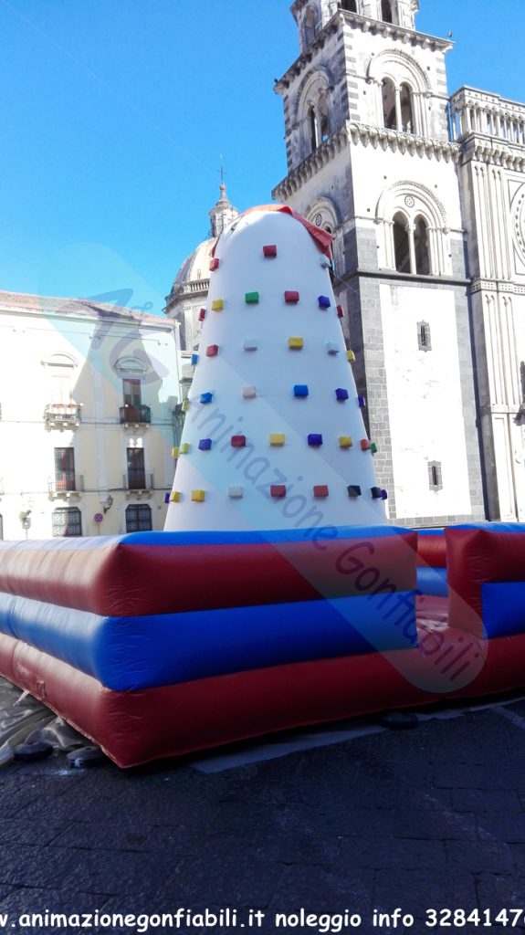 Noleggio arrampicata gonfiabile