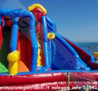 Noleggio scivolo gonfiabile acqua